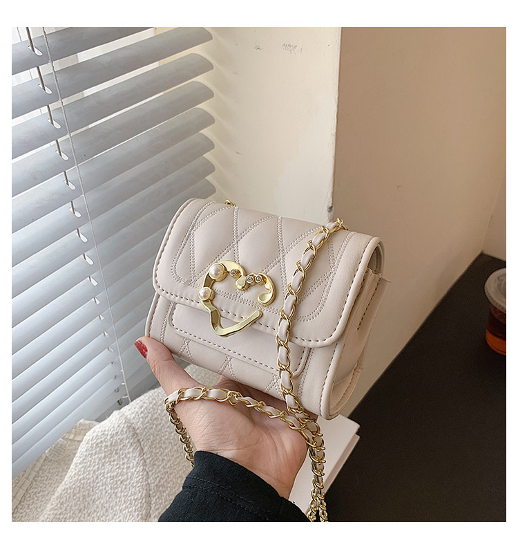 Wholesale Heart-shaped Buckle Messenger Shoulder Small Square Bag Nihaojewelry display picture 36