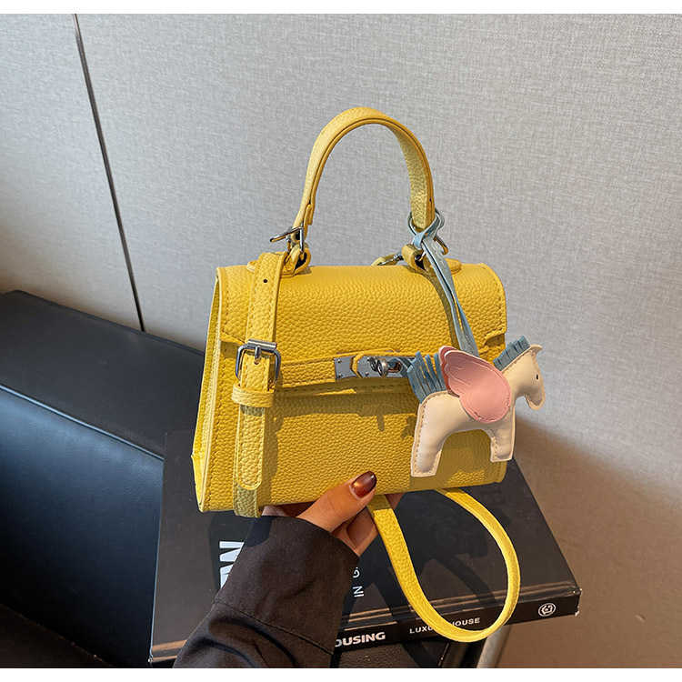 The Korean version of the hand-held small square bag for women in 2025, a new single-shoulder bag with a niche design, simple and versatile, trendy crossbody Kelly bag undefined