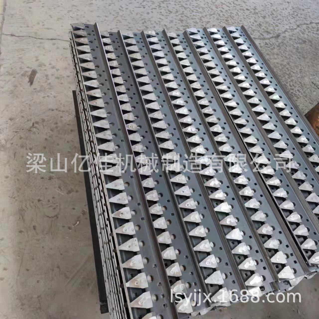 销售旺季供应水草割草刀  割草刀  割草刀切割器