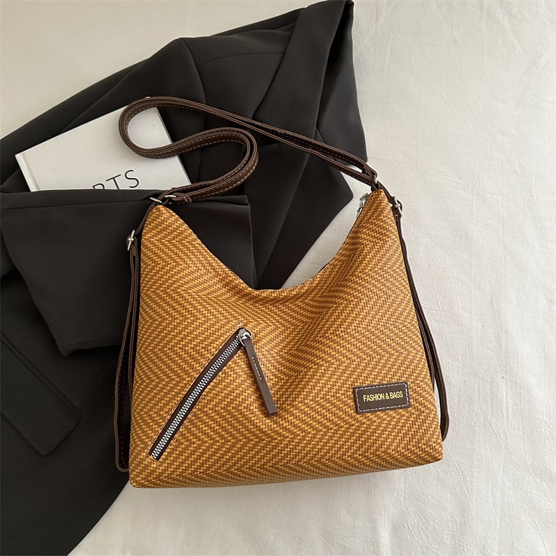Woven Texture Straw Women's Shoulder Bag Stylish Crossbody Handbag_voghion.com
