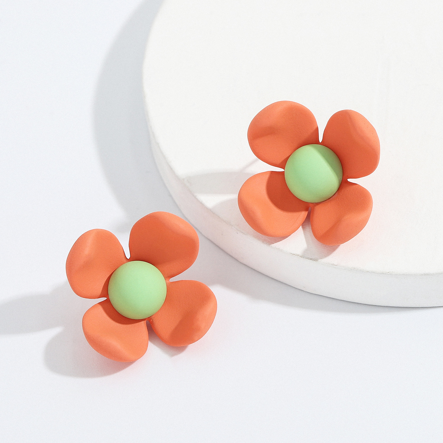 Korean Candy Color Flower Resin Earrings display picture 10