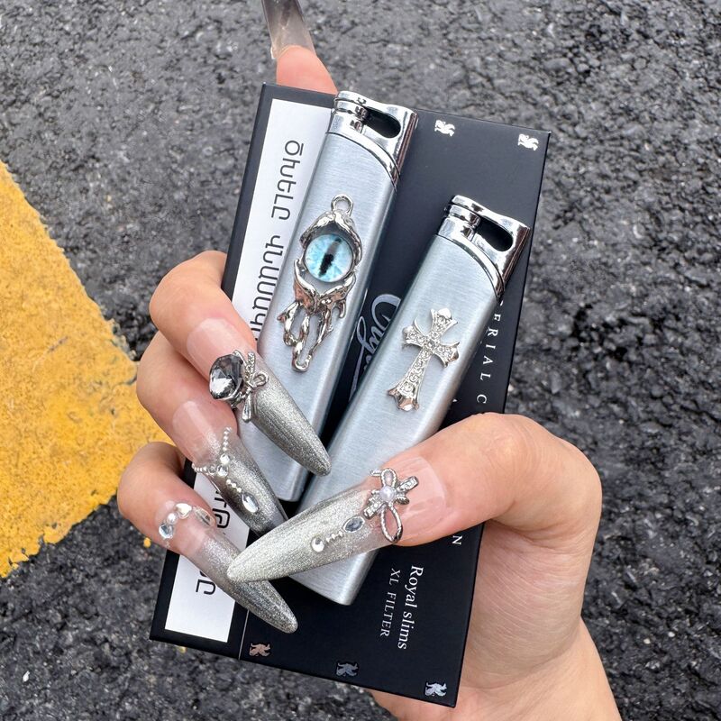 "Devil's Eye" Original Handmade Lighter with Metal Texture, Windproof Inflatable Powder Flame, Internet Celebrity Gift, Drop Shipping