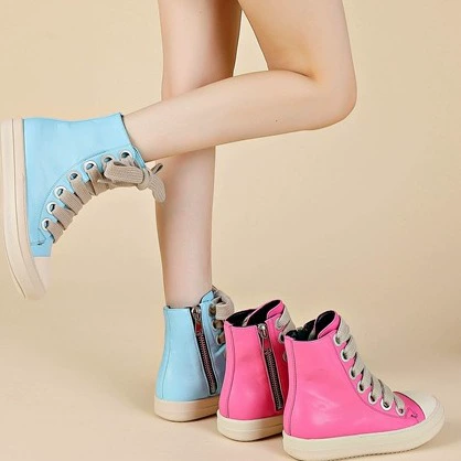 2023 осень и зима Европа и Соединенные Штаты пересекают внешнюю торговлю с высокими грубыми шнурками и большой обувью для мужчин и женщин