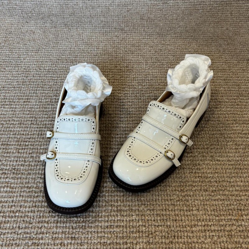 2025 Spring New Genuine Leather Loafers Women's Retro Shiny Thick Heel Brogue Casual Shoes British Style Small Leather Shoes