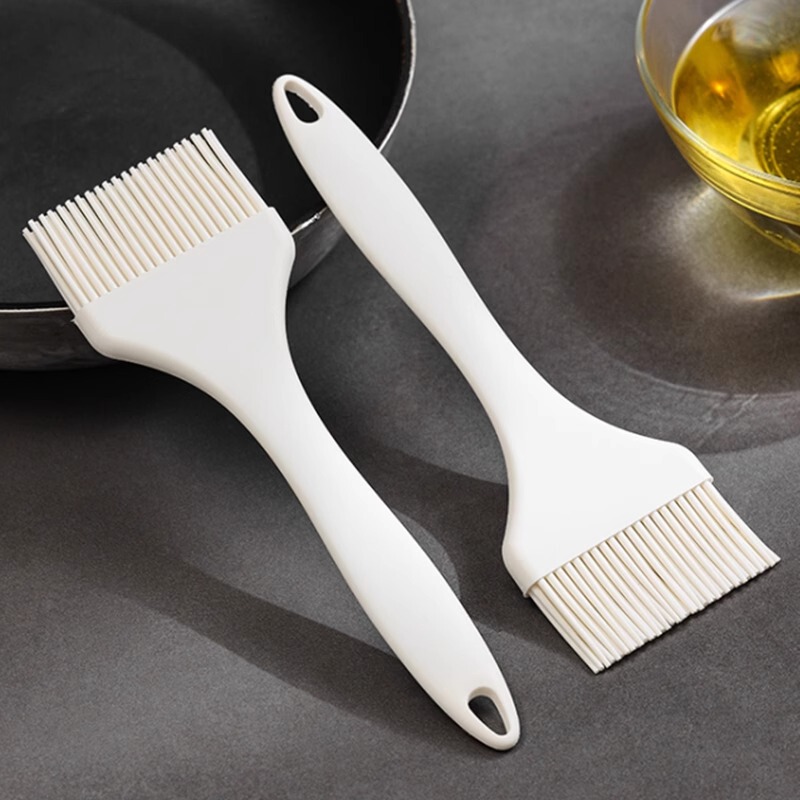 Food-Grade High-Temperature Resistant Oil Brush for Kitchen Pancakes, Barbecue, Sauce, Household Silicone Non-Shedding Baking Brush with Integrated Bottle
