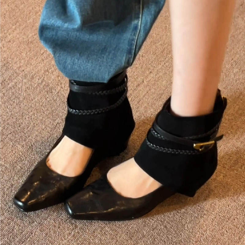 Soft leather version~New autumn and winter French square-toed woven belt buckle short boots for women, fashionable commuter height-increasing fashion boots Soft leather version~New autumn and winter French square-toed woven belt buckle short boots for women, fashionable commuter height-increasing fashion boots