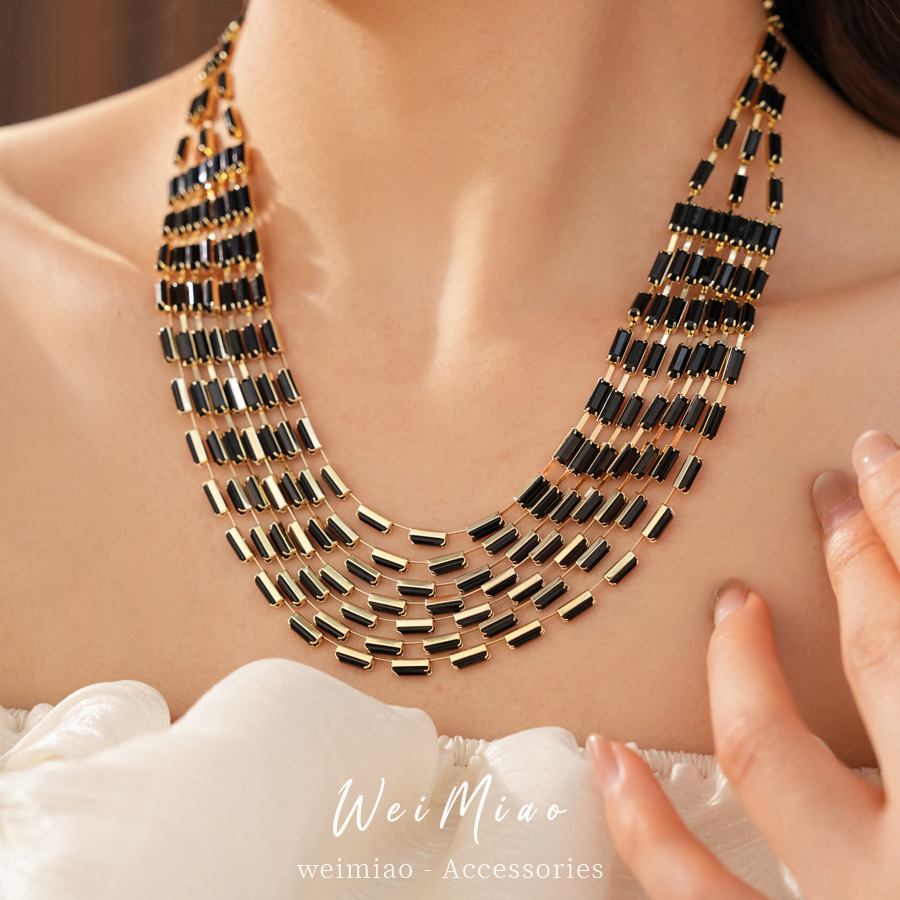 Resina rectangular de estilo europeo y americano empalmado collar de pendientes multicapa cadena de clavícula de moda lujo ligero conjunto de joyas de alta calidad