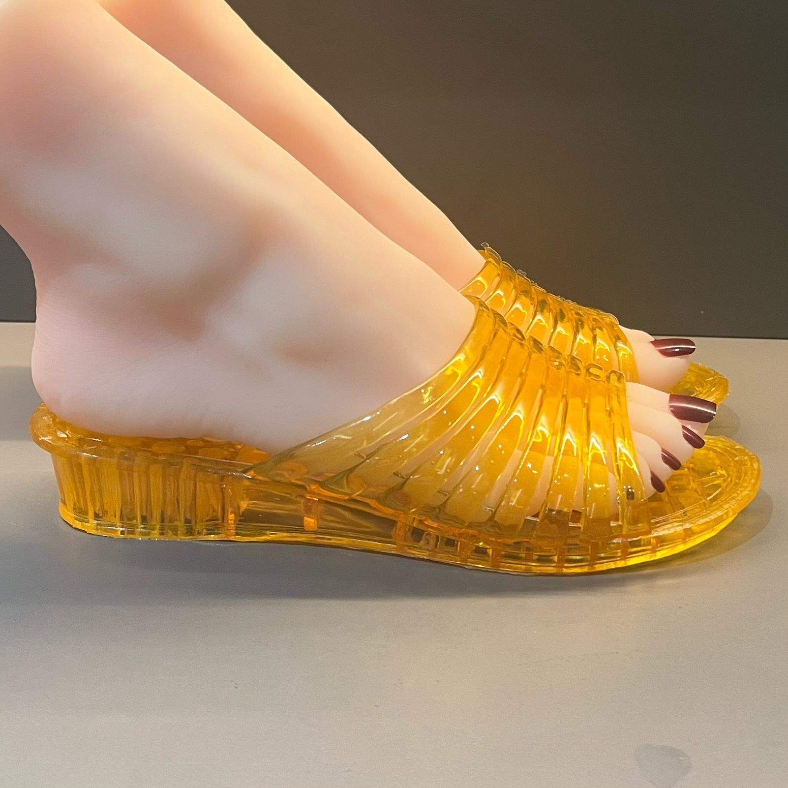 노란색