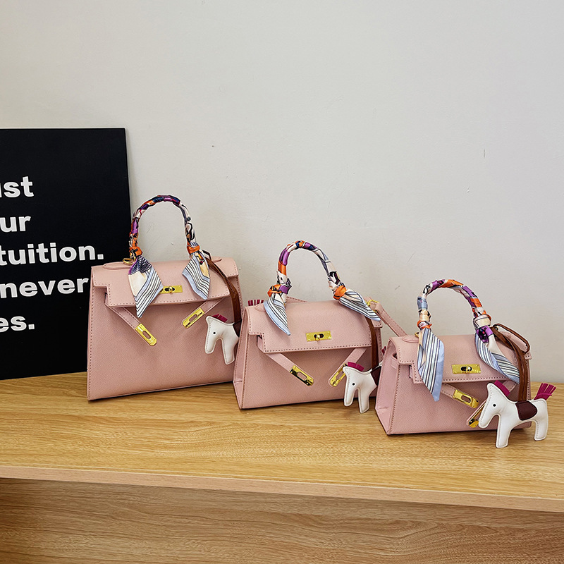 Bolso Kylie transfronterizo 2024 nueva moda estilo occidental bufanda colgante bolso de mano bolso de boda bolso de mensajero de hombro de gran capacidad