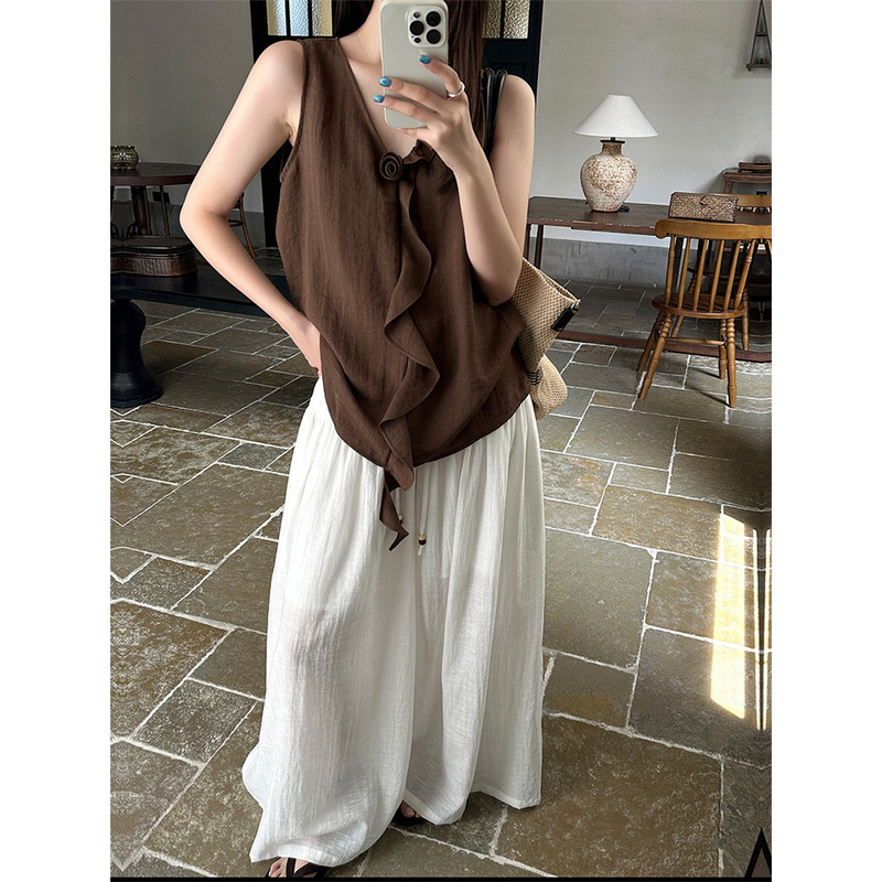 French-Style Coffee-Colored Ruffled V-Neck Sleeveless Shirt for Women, New Summer Design, Niche Thin Pullover Top French-Style Coffee-Colored Ruffled V-Neck Sleeveless Shirt for Women, New Summer Design, Niche Thin Pullover Top
