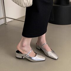 小さい子の中で高くなるメアリー珍の半スリッパの女性2025夏の新型の銀色の靴のサンダルのハイヒールの靴