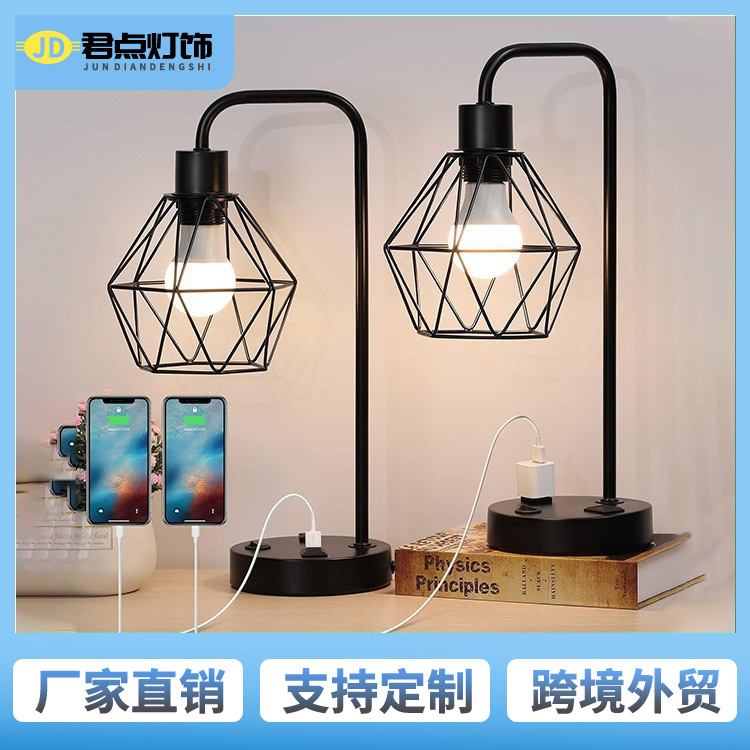 Transfronterizo Zhongshan lámparas dormitorio cabezal de cama para niños estudio atenuación táctil doble USB carga lámpara de escritorio atenuable