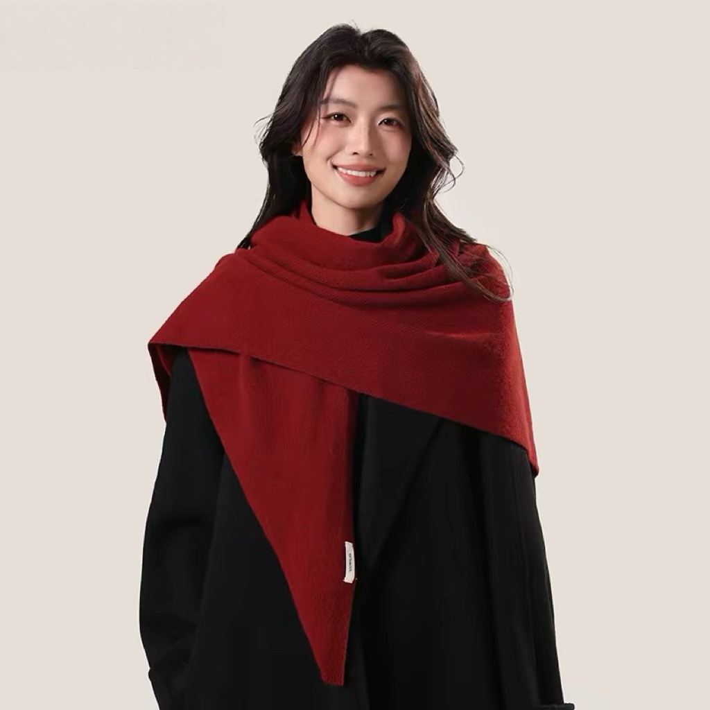 High-quality 100% pure wool oversized shawl for women, perfect for autumn and winter, offering warmth and style, a knitted triangular scarf that can be used as a shoulder wrap. Manufacturer