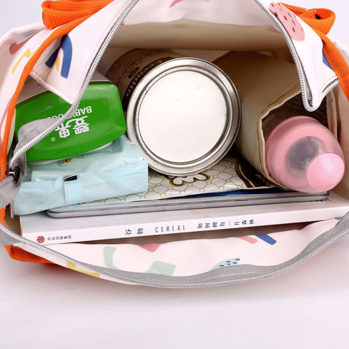 New printed mommy bag, large-capacity portable maternity bag, multi-functional shoulder diagonal bottle bag, stroller bag