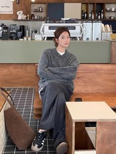 韩系灰色浣熊绒圆领套头毛衣女冬季感外穿宽松羊毛针织衫上衣