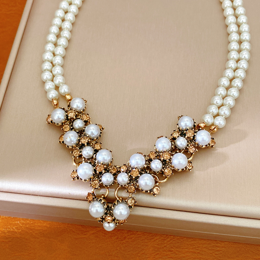 Collar de perlas de diamante vintage de lujo ligero nicho collar de perlas de diamante de lujo conjunto de joyas de alto nivel