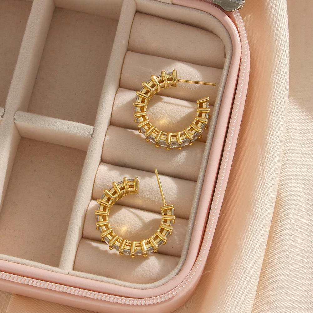 10g Weight 0.03µm-0.05µm Gold Plating Thickness PVD Coated Real Gold Plated 18K Gold C Shape 304 Stainless Steel Luxurious Waterproof Non Tarnish Earrings