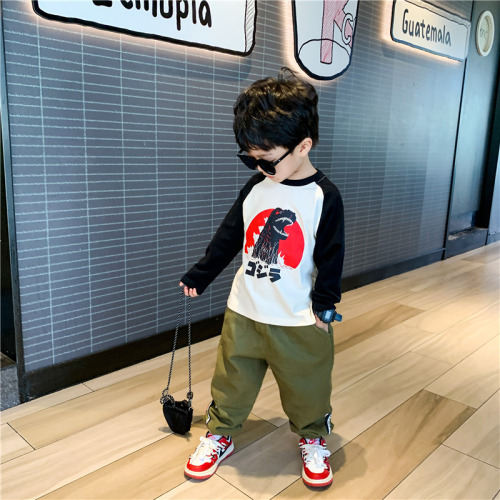 Children's clothing boys' long-sleeved T-shirts 2024 new children's spring and autumn tb bottoming shirts for small and medium-sized children Korean style fashionable tops