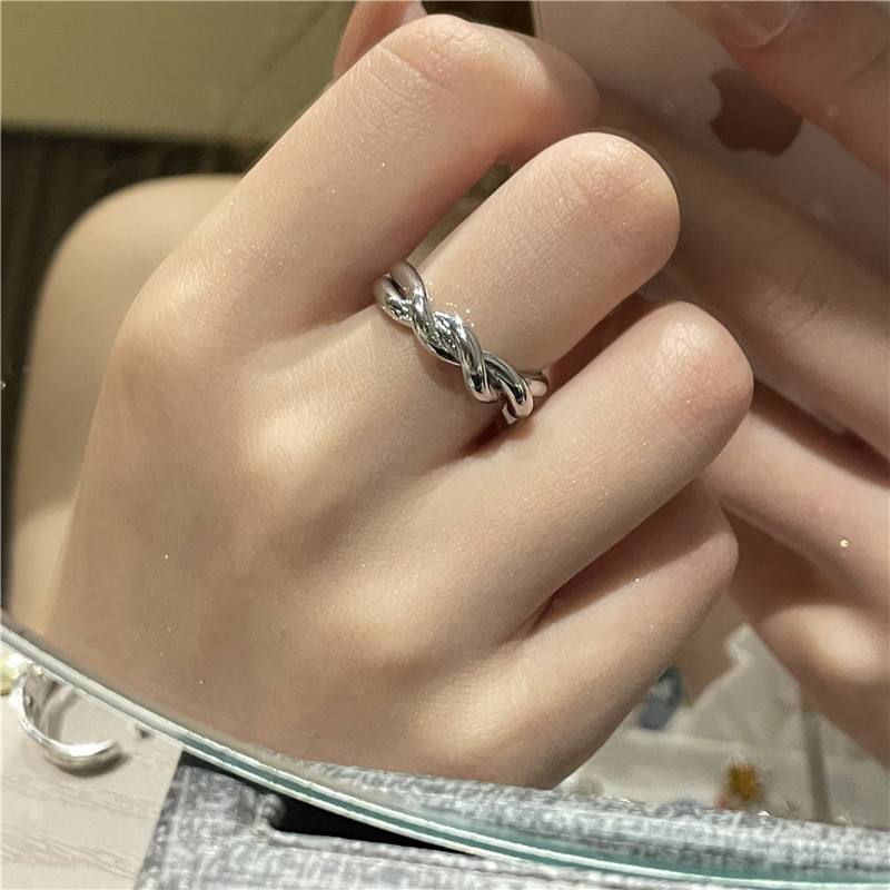 Wholesale Jewelry Simple Cross Winding Opening Ring Nihaojewelry display picture 4