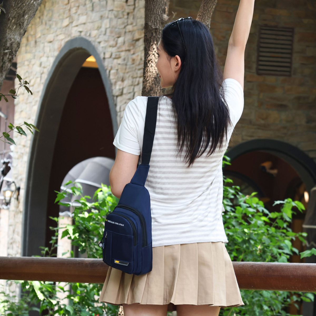 001 Cross-Border New Chest Men Business Commuting Travel Casual Backpack Women Lightweight Large Capacity Cycling Sports_voghion.com