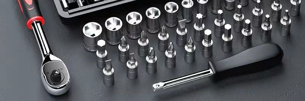 46-piece set of small ratchet wrenches, tool sockets, motorcycle ratchet wrenches, screwdrivers, and household appliance installation sockets