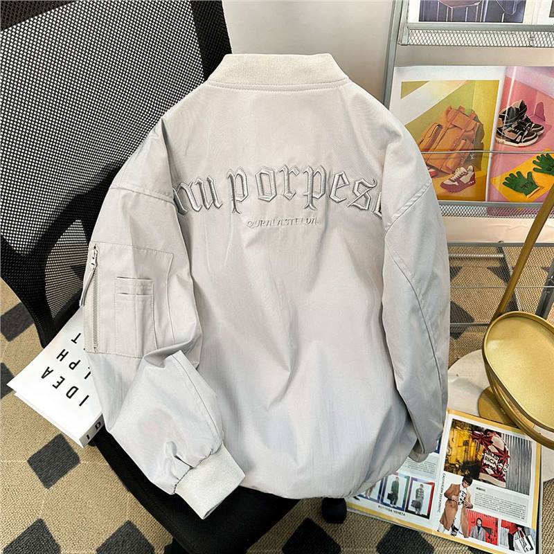 American-Style Cool Embroidered Baseball Jacket for Men, Spring and Autumn Trendy Vibe Stand-Collar Loose-Fitting Couple's Bomber Jacket American-Style Cool Embroidered Baseball Jacket for Men, Spring and Autumn Trendy Vibe Stand-Collar Loose-Fitting Couple's Bomber Jacket