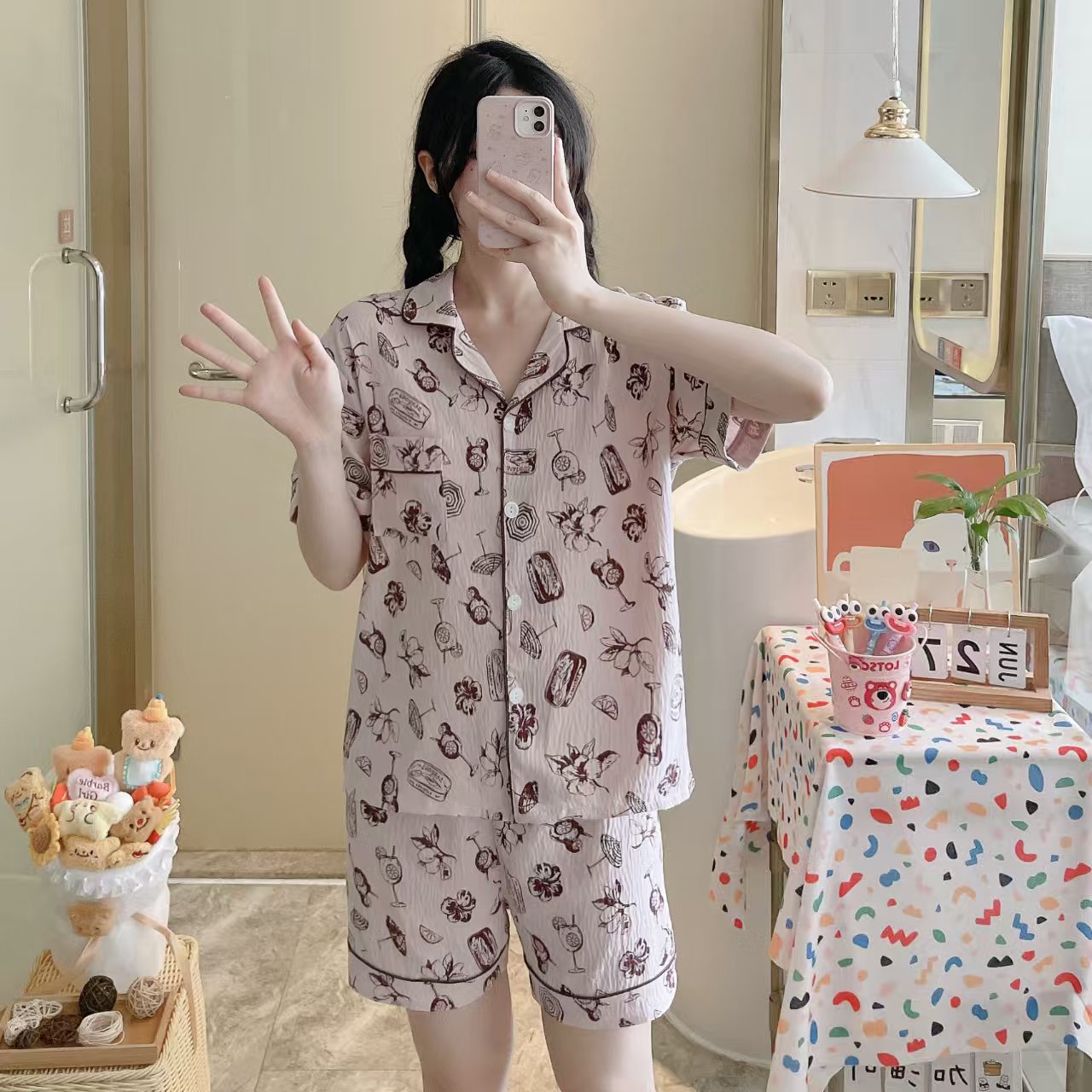 Al por mayor transfronterizo cantidad de preciosos pantalones cortos de mangas cortas de verano pijamas de nube de algodón nuevo cardigan con solapa dibujos animados ropa para el hogar