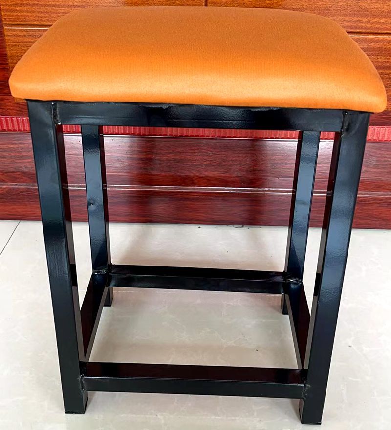 Taburete de taller al por mayor, línea de montaje de fábrica, taburete de trabajo, taburete cuadrado pequeño de acero y madera, taburete de hierro de comida rápida, oro de entrenamiento