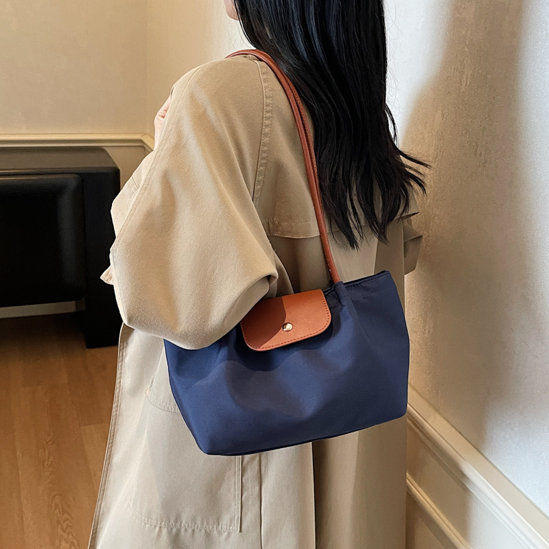 Große Damen-Tragetasche, trendige Schultertasche im Pendler-Stil, vielseitiges Steppmuster, neu_voghion.com