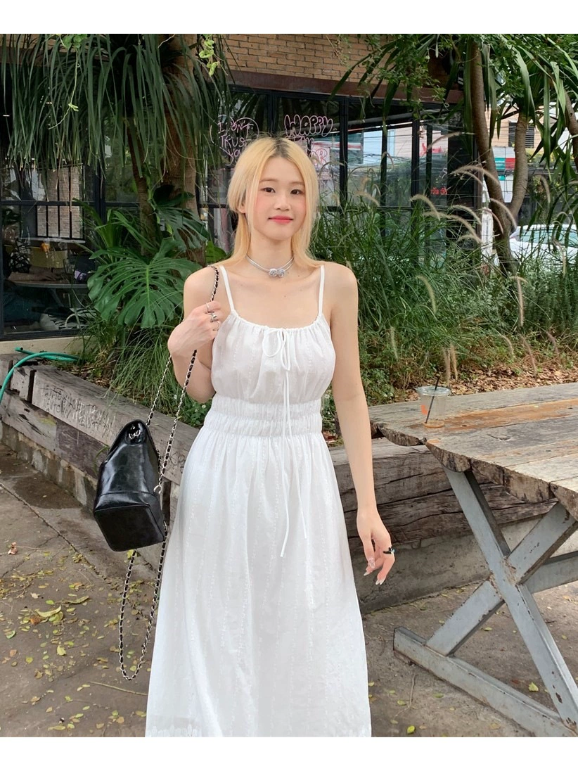 2025 лето новая корейская версия сладкая маленькая свежая темпераментная шнурованная юбка с ажурным белым платьем длинное платье