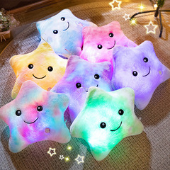クロスボーダーのぬいぐるみのアイデアが光るカラフルな五角星抱き枕女子プレゼントクッション玩具卸売り