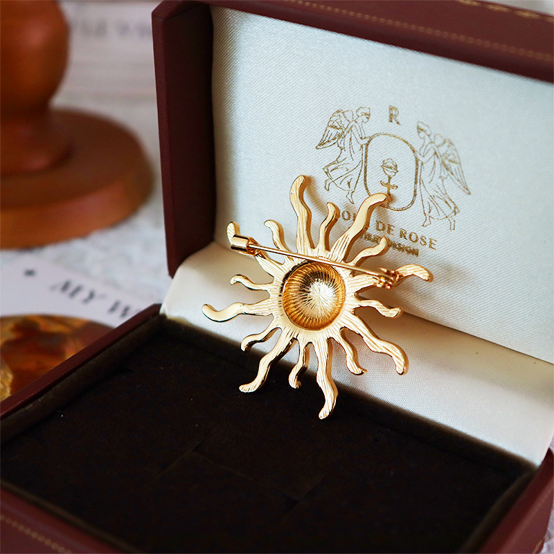 Elegante Retro Sonnen Brosche Für Damen Goldfarbenes Accessoire_voghion.com
