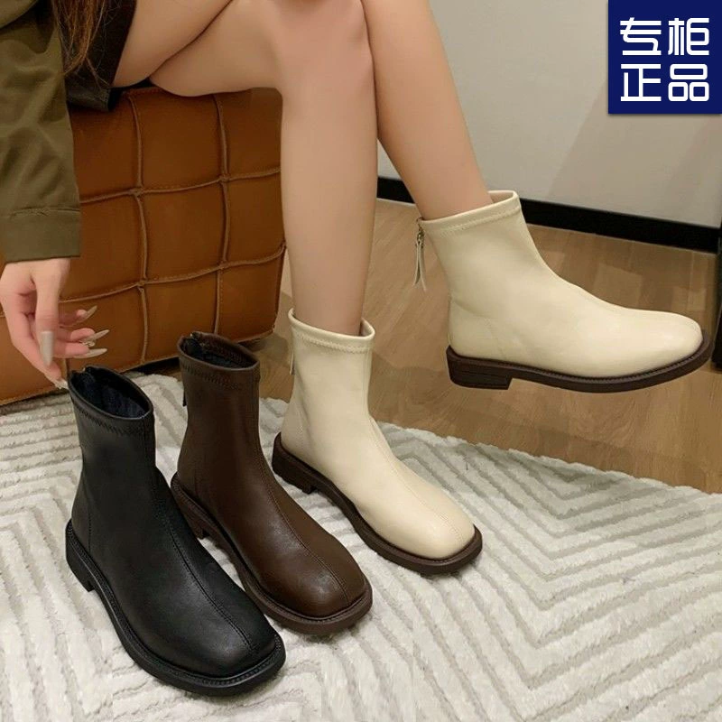 Коричневые сапоги с квадратной головой тощие короткие сапоги женские ботинки в британском стиле 2024 новые бархатные мягкие кожаные сапоги Martin