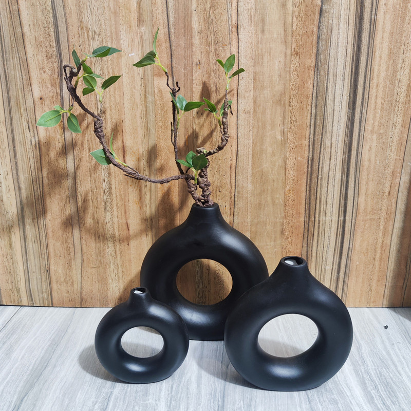 INS Donut Flower Circle Vase Ceramic Simple Homestay Inn Retro Style Germ Ceramic Craft Ornaments