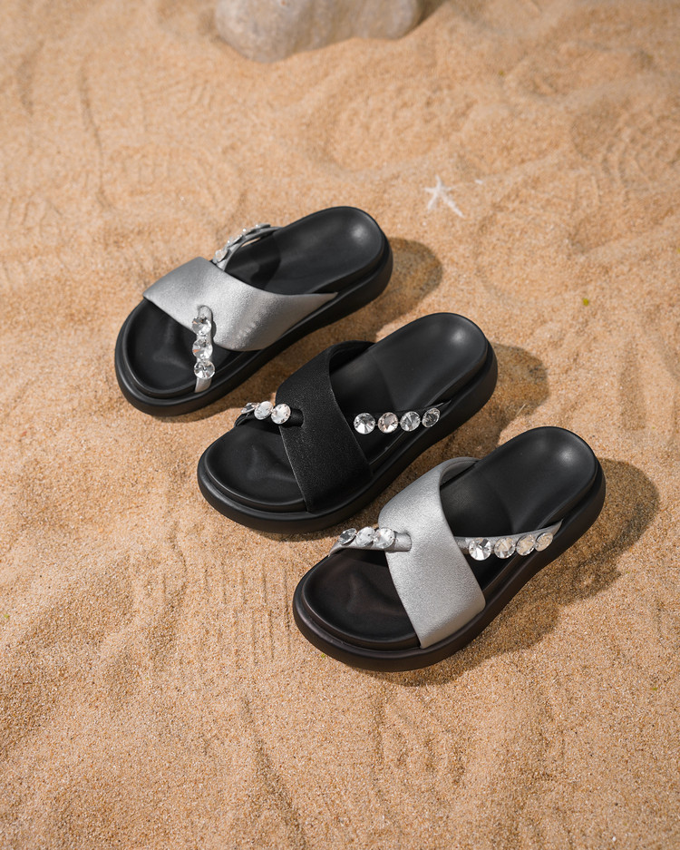 Dép sandal nữ xỏ ngón đế xuồng đính đá pha lê, đế dày thoải mái, đi biển mùa hè — đen, bạc chi tiết 16