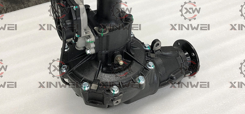 Suitable for Toyota Land Cruiser LC200 front differential assembly 41110-60B91 bracket assembly