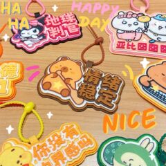 オーダーメイドアニメのスターのペンダントの不織布の包みはアニメの文字を飾って笑いを誘ってネットを作ります。