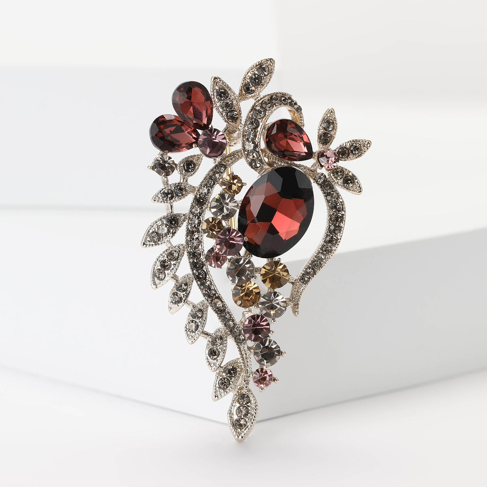 metal small glass fashionable brooch
