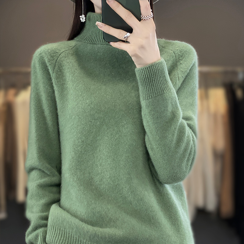 秋冬の新型高襟ウールの底のシャツは肩の長袖のセーターの女性の頭の上着の底のシャツを厚く挿します。|undefined