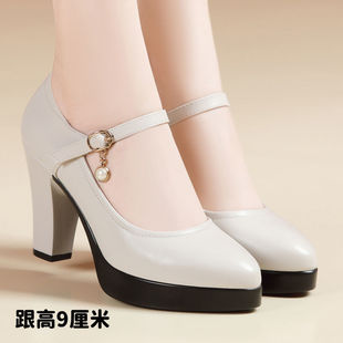 2025�¿�Ůʿ��ˮ̨�߸�Ьһ�ֿ۲����_��������ָ�ƤЬ�＾��Ь