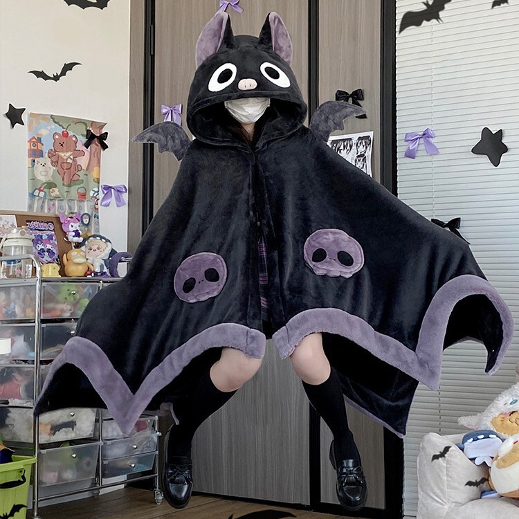 Luna Wonderful Journey Little Bat Air Conditioning Blanket Coral Fleece Lunch Pajamas Shawl Cape Hooded Nightgown Cute