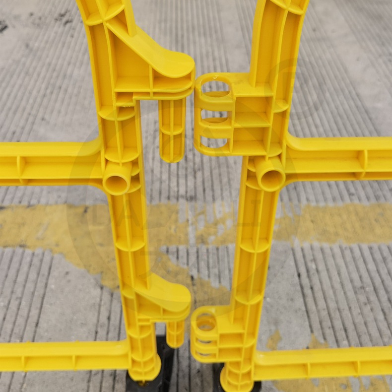 �������Ͽ��ƶ�����Χ������ˮ��Χ��������·�����ײ����·��