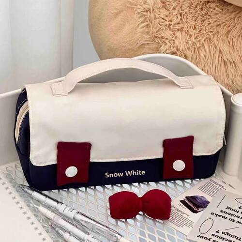 New Snow White color matching portable pencil bag for niche students with high appearance and multifunctional stationery storage pencil bag