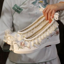 春季新款汉服鞋子女高跟珍珠流苏古风绣花鞋女新中式国风布鞋学生