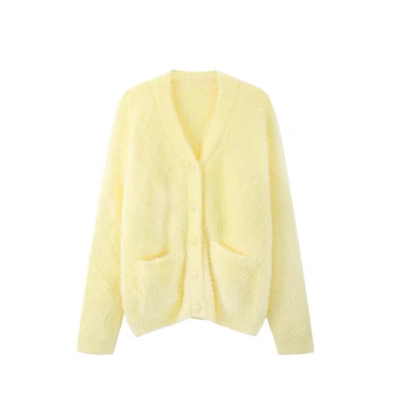 Goose Yellow Soft and Waxy Design for Men and Women in Spring and Autumn, Gentle and Lazy Style Korean Imitation Mink Knitted Sweatshirt Goose Yellow Soft and Waxy Design for Men and Women in Spring and Autumn, Gentle and Lazy Style Korean Imitation Mink Knitted Sweatshirt
