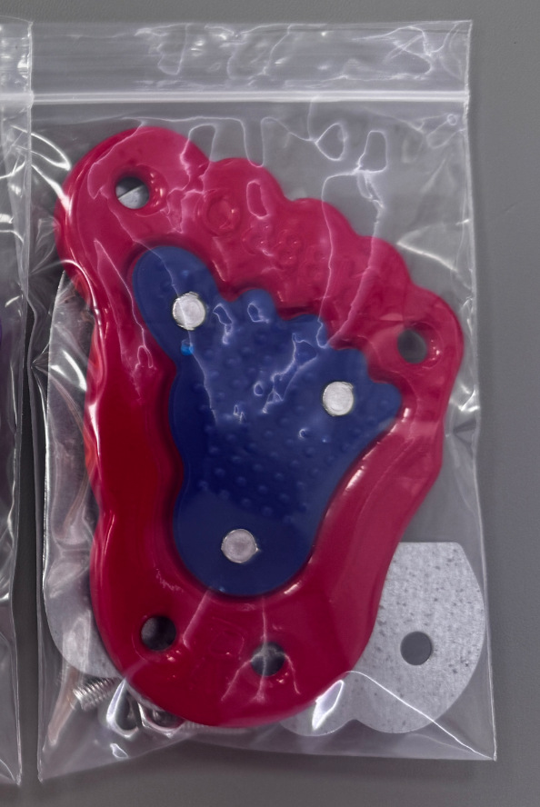Feet red (aluminum material)