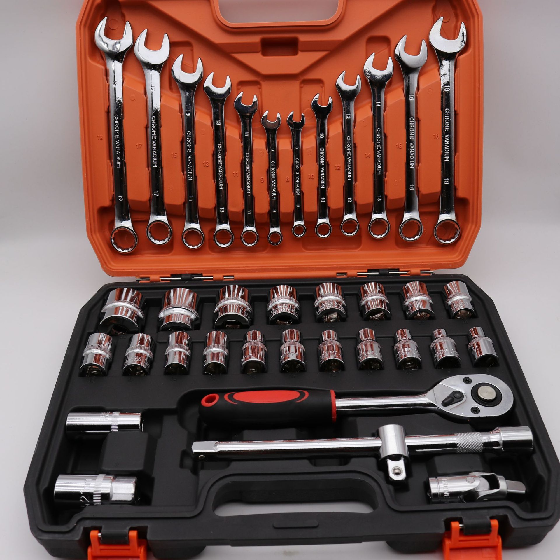 厂家直销套筒扳手全套大飞8-32件多功能套管维修棘轮快速轮胎扳手