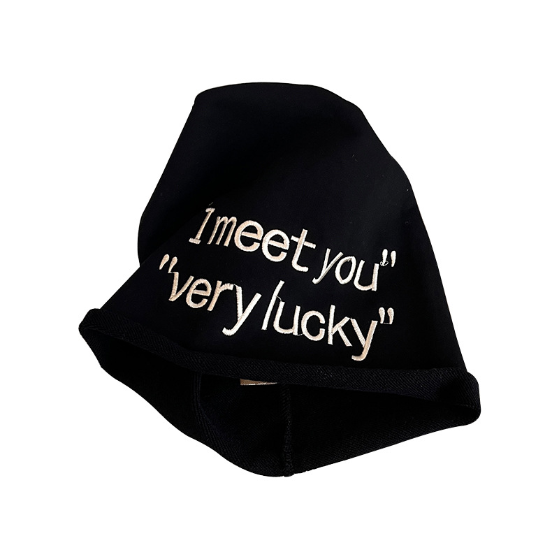 Black letters folded hat women's autumn winter autumn wind sweet cool big round cold hat pile pile hat_voghion.com