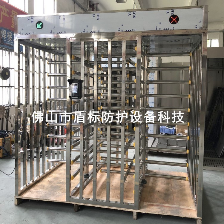 电动滚闸机工厂仓库小区刷卡门禁旋转栅栏门不锈钢成品旋转辊闸门