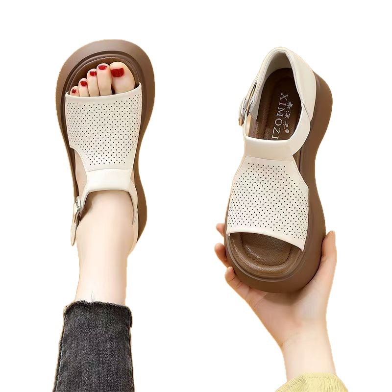 Nuevos productos Casual All-Match Women's Fashion 2025 Verano Nuevo estilo Botón de suela gruesa Sandalias de boca de pez de suela gruesa